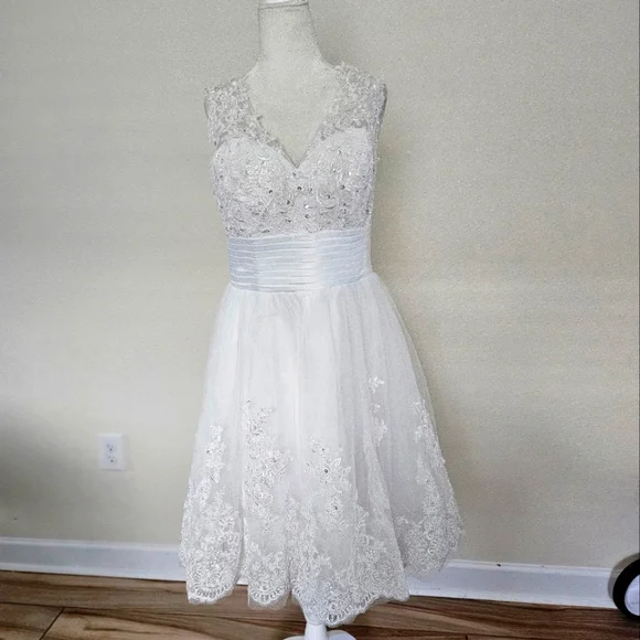 n/a | Dresses | Women Vneck Short Wedding Dresses Lace Prom Party White  Homecoming Dress Sz 2 | Poshmark